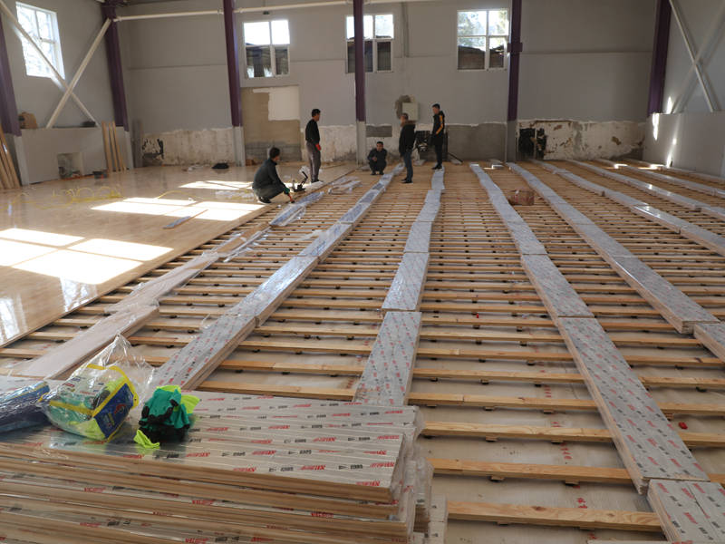 取外し可能なスポーツバスケットボールフロアメーカーの電話番号