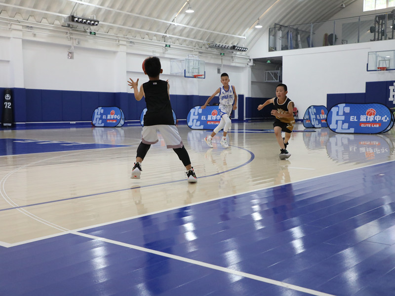 取り外し可能なバスケットボール場用スポーツ型フローリング 取り外し可能なバスケットボール場用スポーツ型フローリング