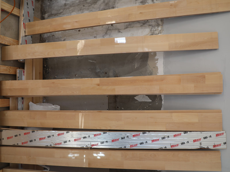 バスケットボール館の実木床板 バスケットボール館の実木床板