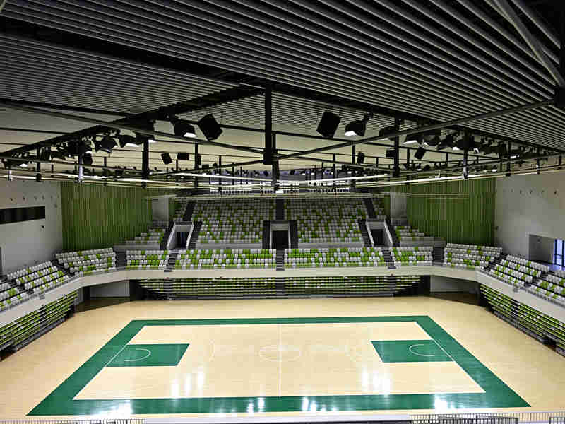 バスケットボール用の運動木地床の生産工場