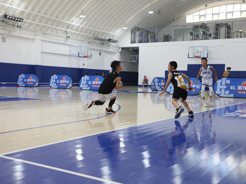 プロスポーツ木地床のリフォーム プロスポーツ木地床のリフォーム