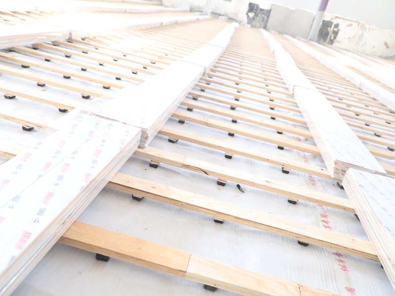 バスケットボール館の床面の施工会社 バスケットボール館の床面の施工会社