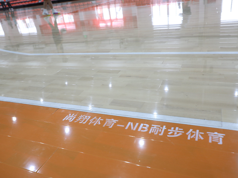 バスケットボール場の床のローフレーム構造