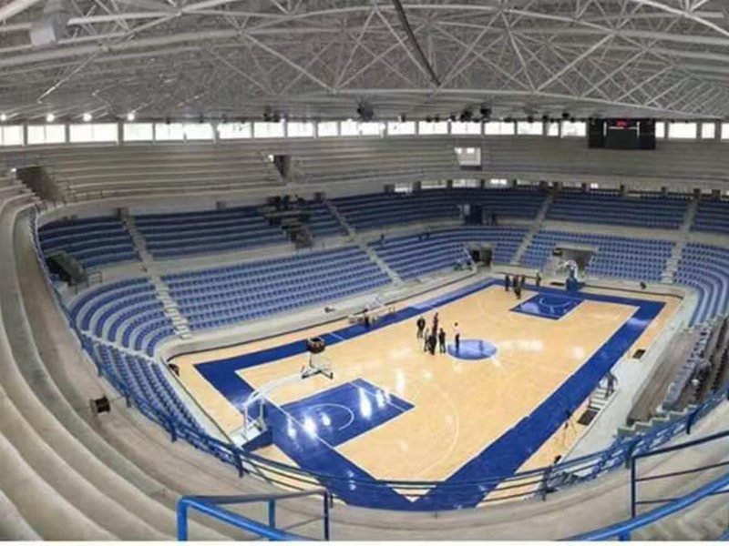 室内バスケットボール場を作るのにどのくらいかかりますか。